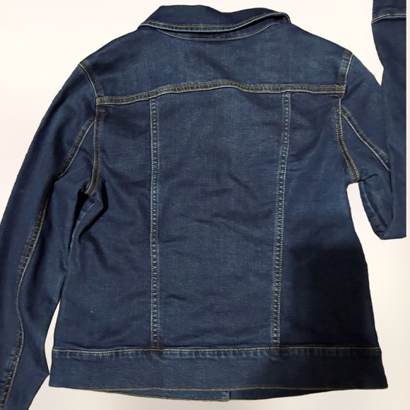 NWOT MAX JEANS The PERFECT Women’s Soft & Stretchy Blue Denim Jacket SZ XS - Picture 4 of 8